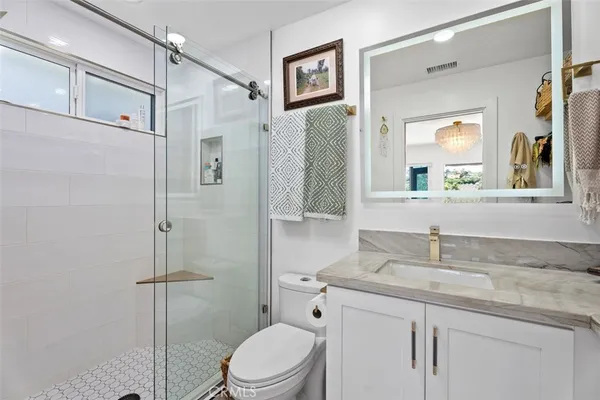 $6,200 | 712 Camino De Los Mares, San Clemente, CA 92673