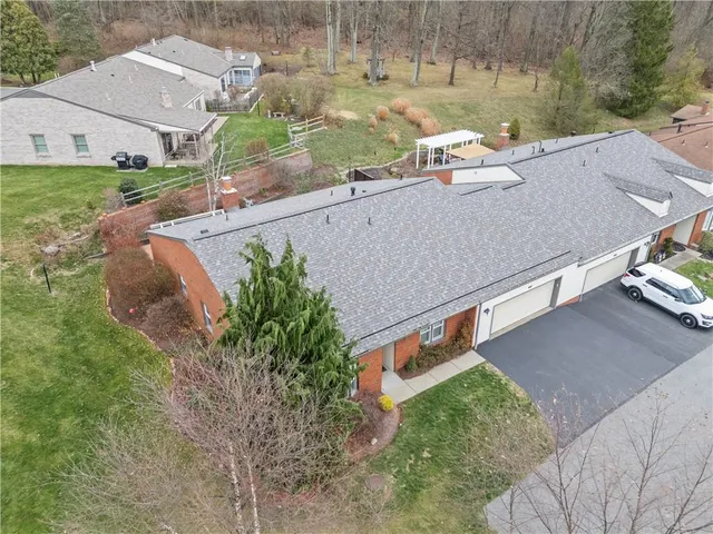 $400,000 | 1033 Rutledge Drive, Pittsburgh, PA 15241