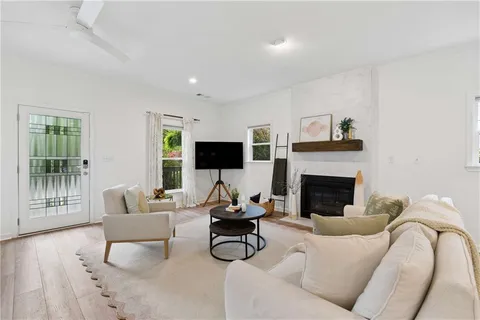 $725,000 | 226 Farrington Avenue Southeast, Atlanta, GA 30315