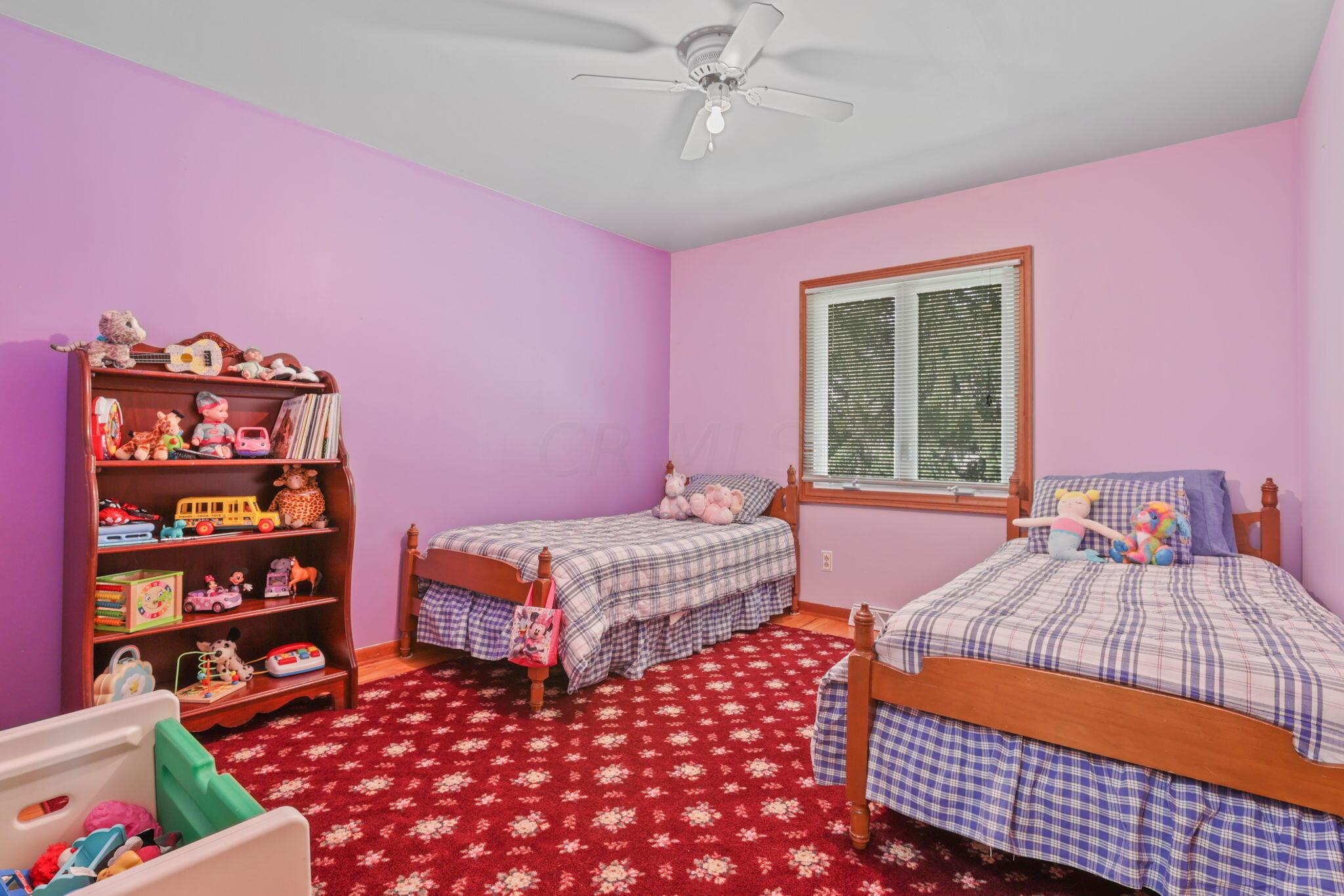 8200 Haenszel Road Grove City, OH 43123 - Photo 20 of 40 Second Bedroom