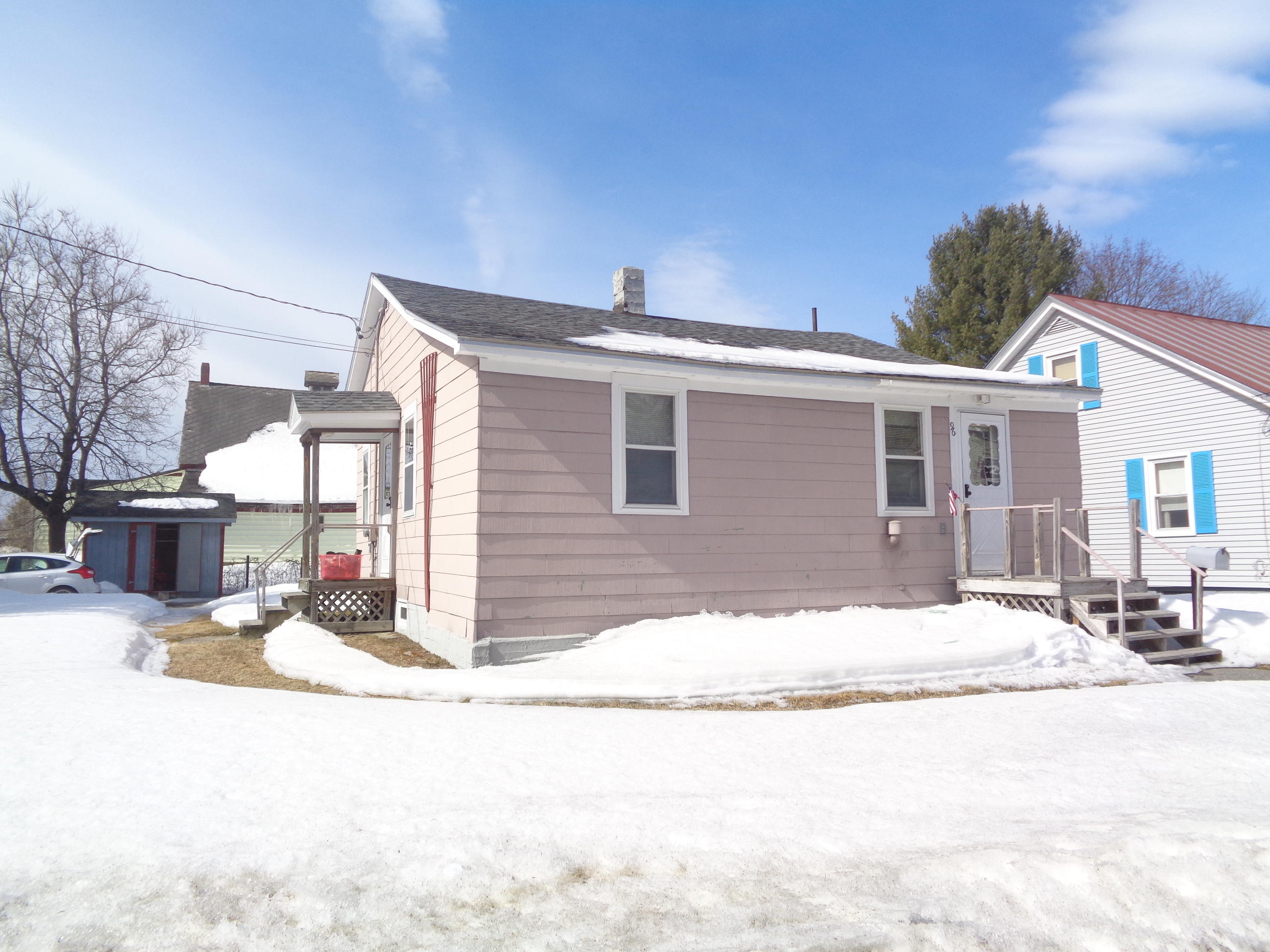 96 Prospect Street Millinocket, ME 04462 - Photo 3 of 13 DSC02767