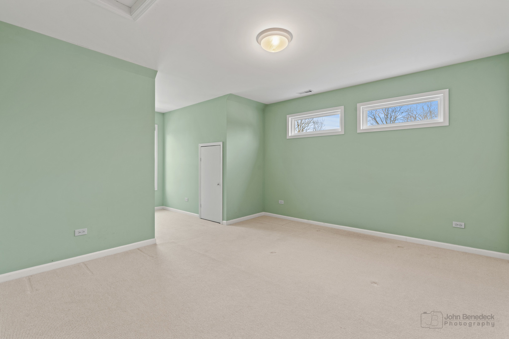 1931 Cranbrook Drive Green Oaks, IL 60048 - Photo 21 of 33 a view of an empty room