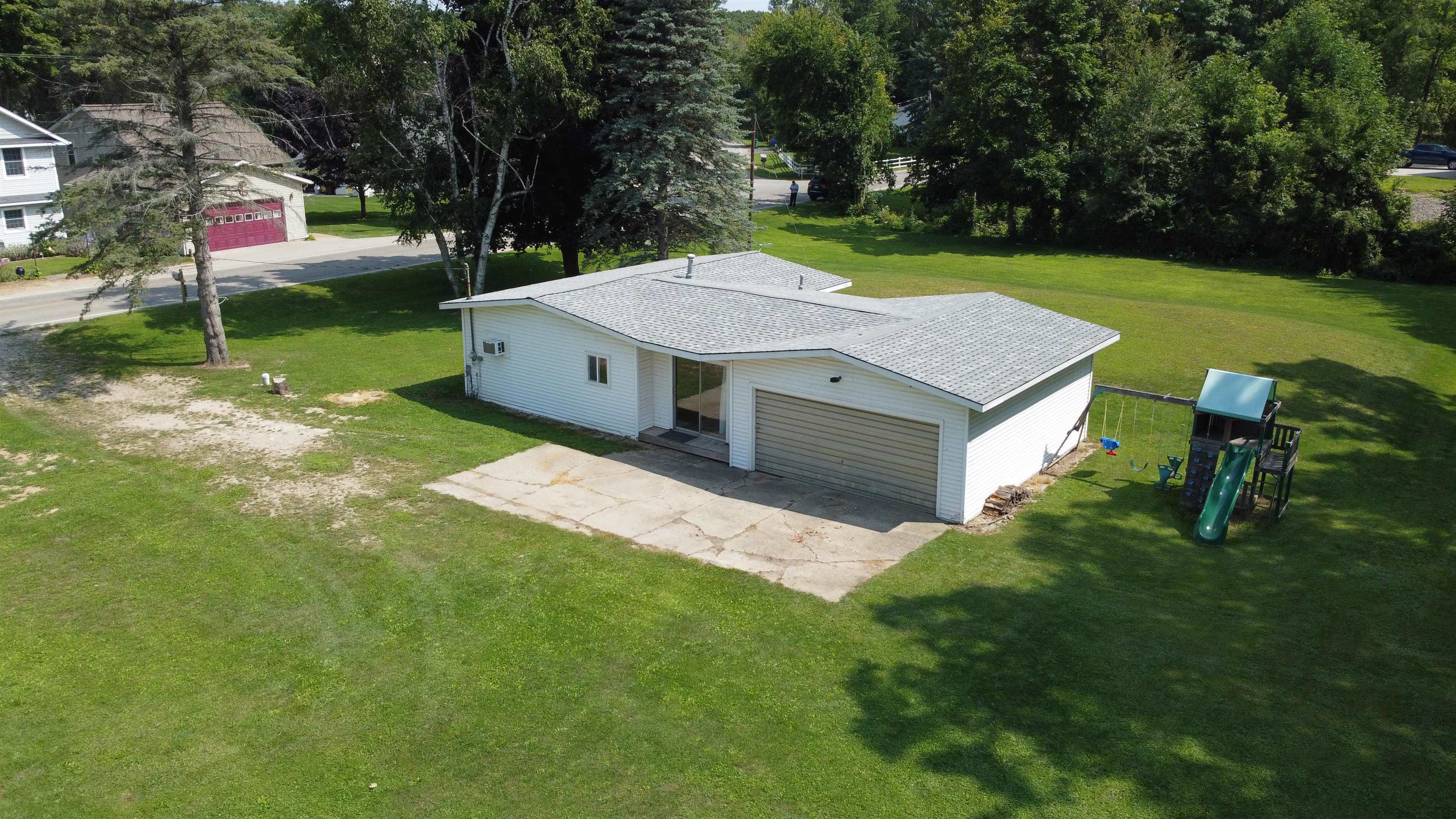 4983 West Jordan Road Weidman, MI 48893 - Photo 10 of 48 1926003-7d47c60b-ba00-49a8-911a-f3d33815b0b1.JPG