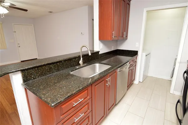 $1,750 | 10265 Gandy Boulevard North, Unit 1707, St. Petersburg, FL 33702