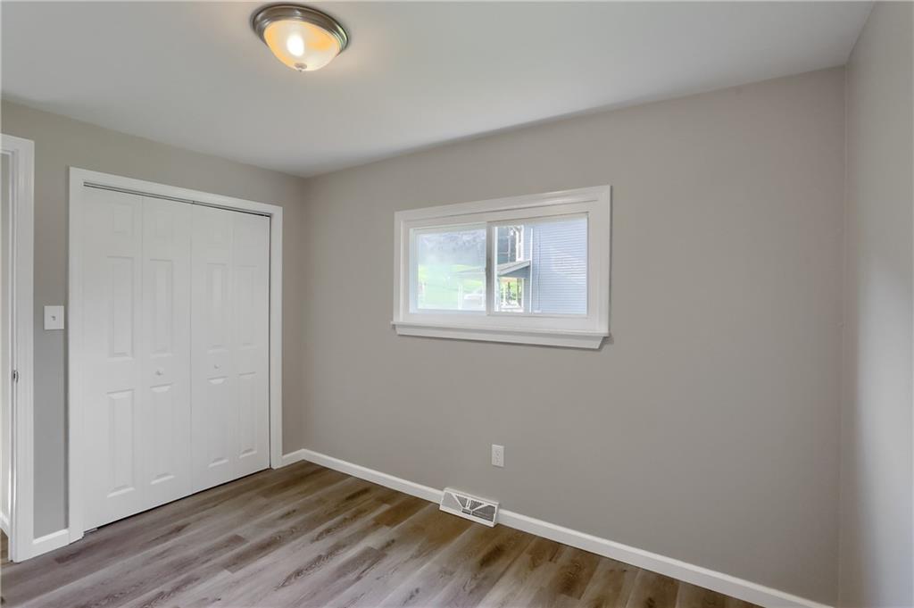 227 Country Club Road Washington, PA 15301 - Photo 15 of 32 Gallery Image 15