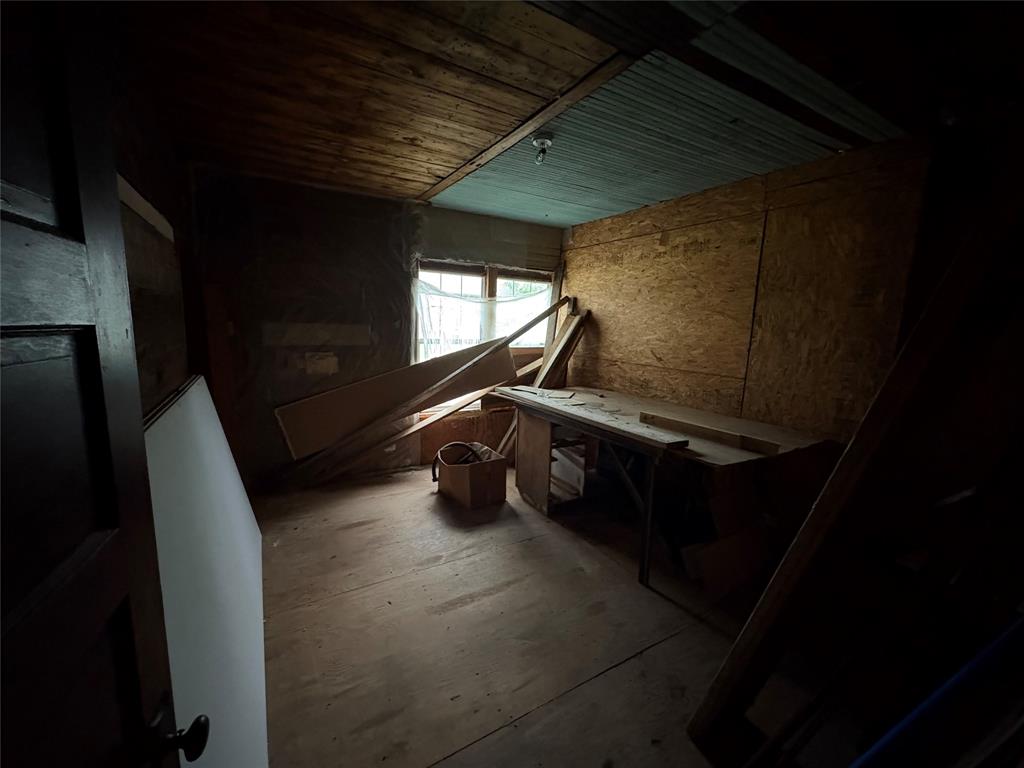 625 South Rusk Street Sherman, TX 75090 - Photo 13 of 19 a room with gym equipment