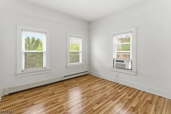 $499,999 | 129 Duer Street, North Plainfield, NJ 07060