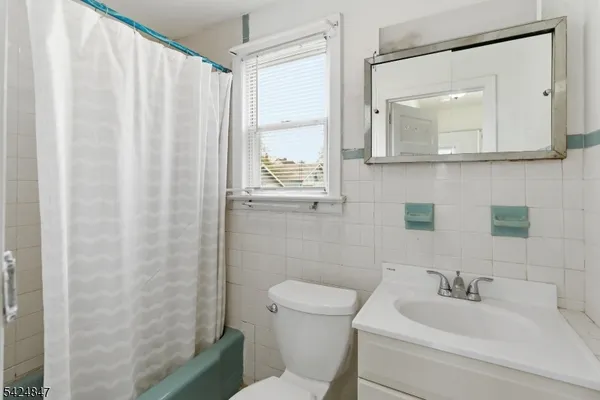 $499,999 | 129 Duer Street, North Plainfield, NJ 07060