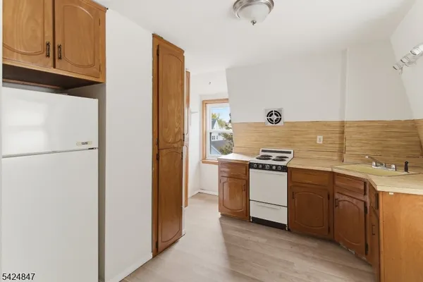 $499,999 | 129 Duer Street, North Plainfield, NJ 07060