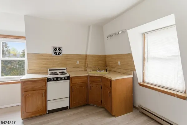 $499,999 | 129 Duer Street, North Plainfield, NJ 07060