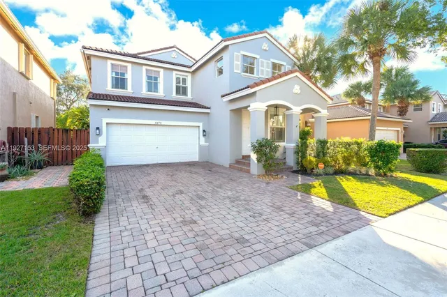 $785,000 | 4272 North Magnolia Circle, Delray Beach, FL 33445