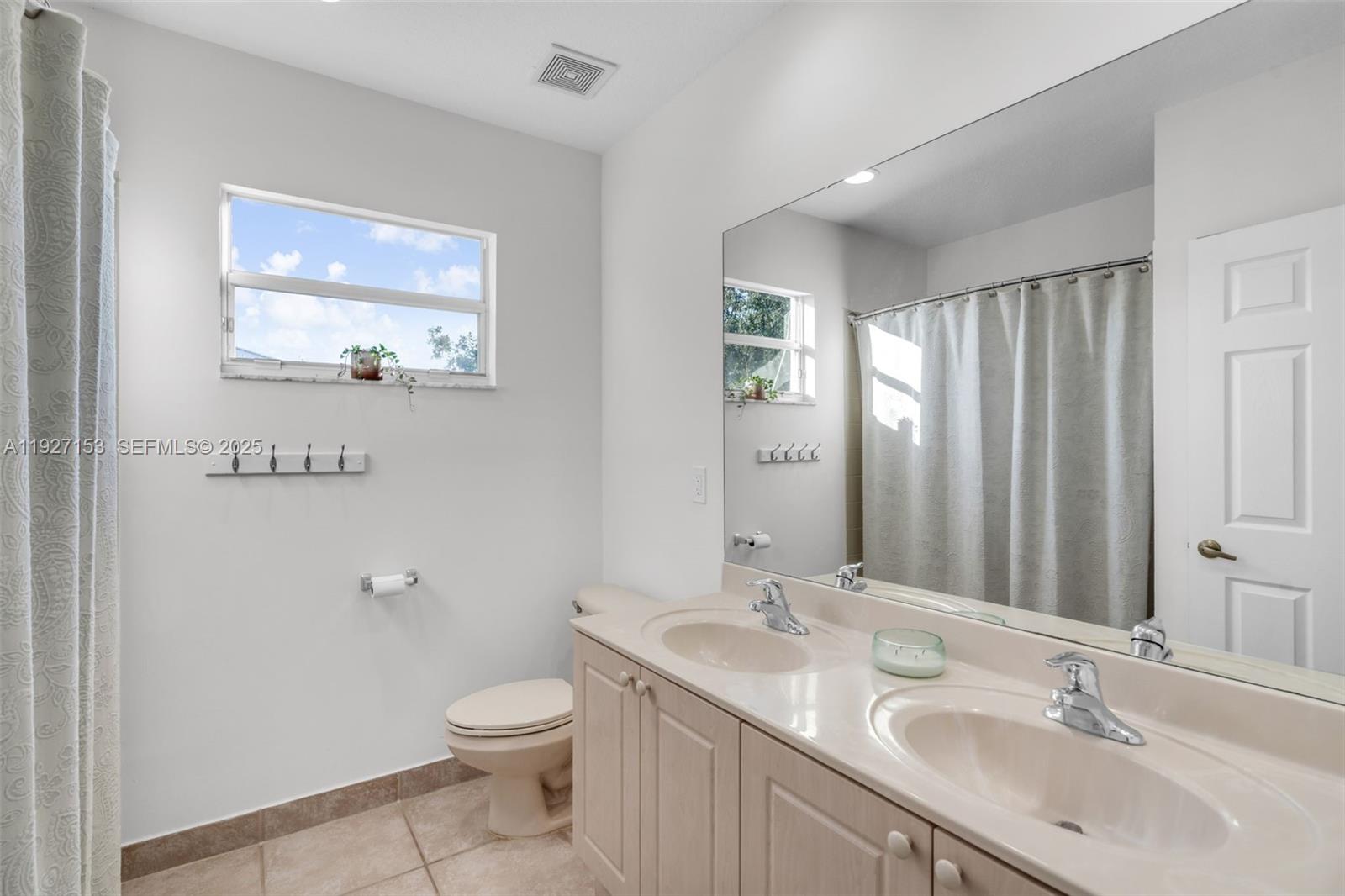 4272 North Magnolia Circle Delray Beach, FL 33445 - Photo 24 of 30