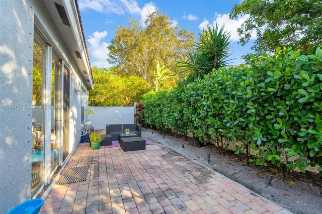 $785,000 | 4272 North Magnolia Circle, Delray Beach, FL 33445