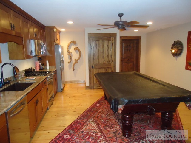 2077 Little Laurel Road Boone, NC 28607 - Photo 6 of 22 Gallery Image 6