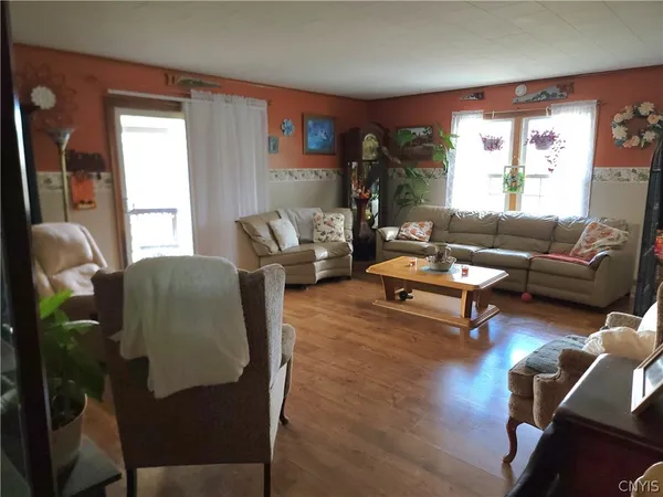 $265,000 | 295 Vedder Road, St. Johnsville, NY 13452
