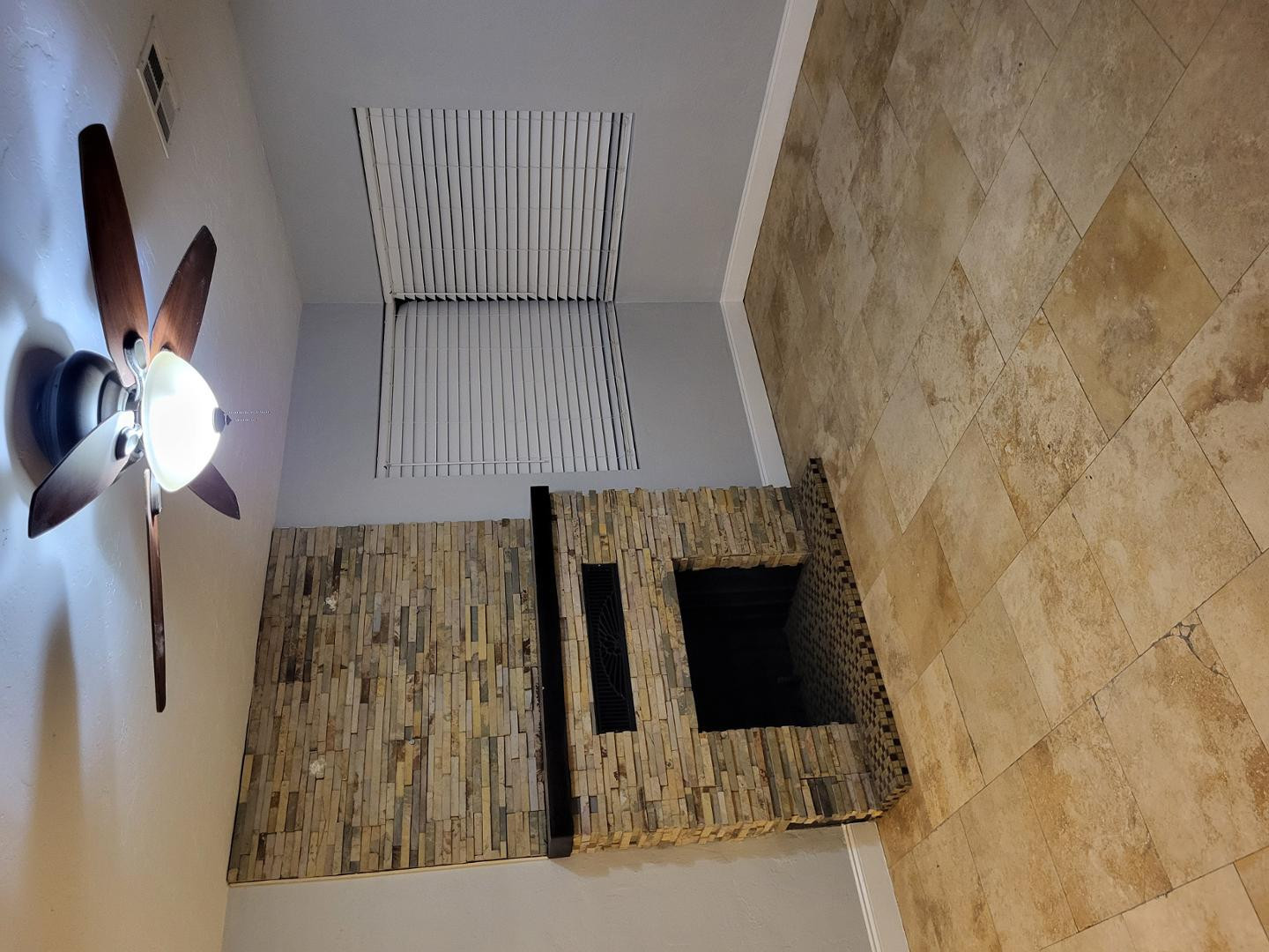 3202 North 37th Street Phoenix, AZ 85018 - Photo 11 of 19 a view of entryway