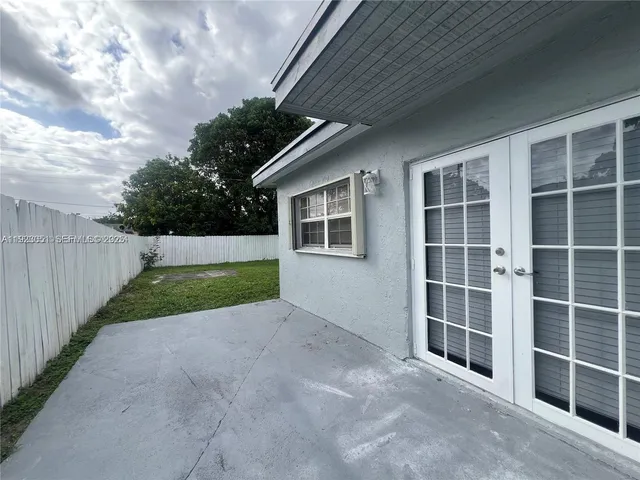 $1,600 | 19122 Northwest 36th Avenue, Unit B, Miami Gardens, FL 33056