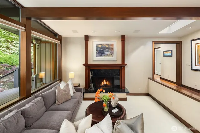 $3,498,000 | 10250 Southeast 21st Street, Bellevue, WA 98004