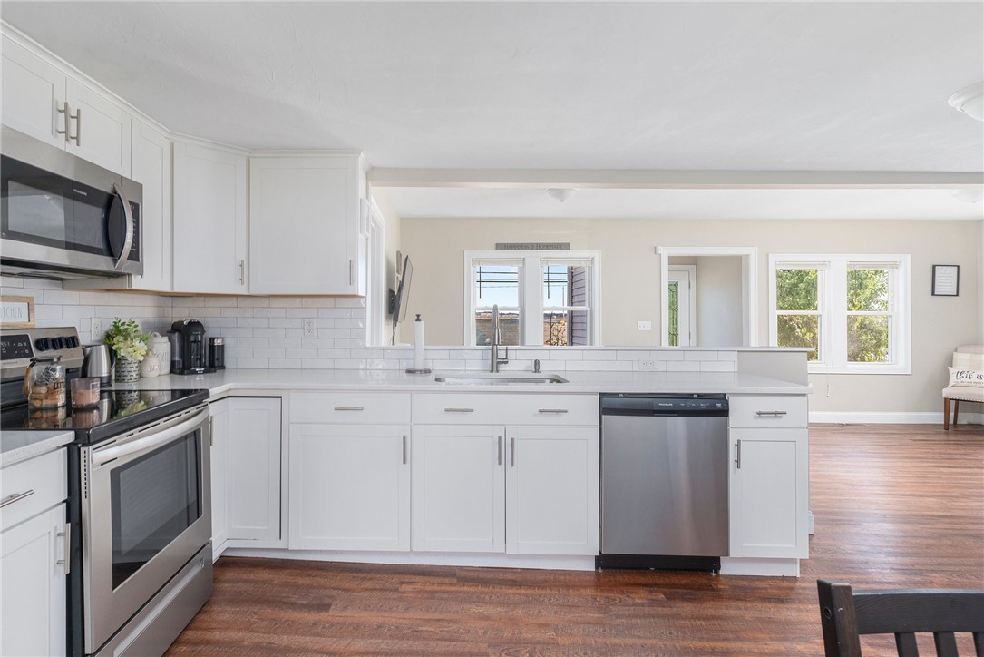 752 Strawberry Field Road Warwick, RI 02886 - Photo 15 of 27 Gallery Image 15