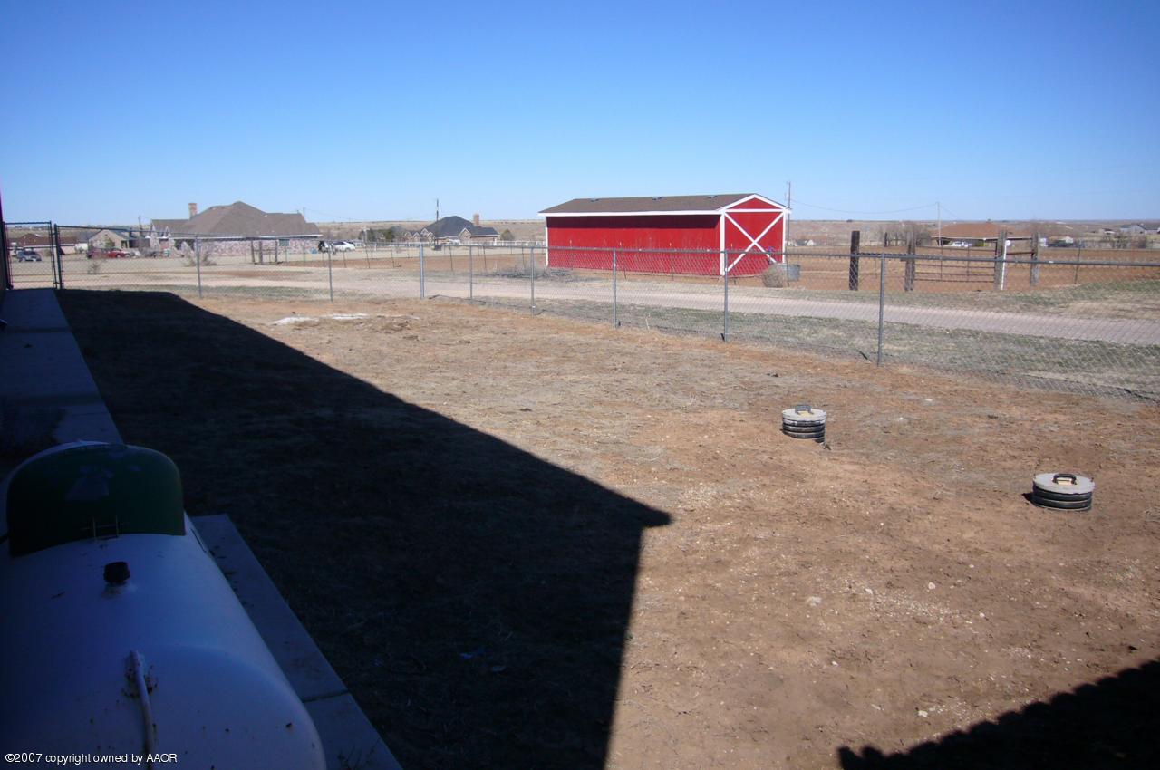 1401 Dowell Road Amarillo, TX 79124 - Photo 15 of 22 Dog Run