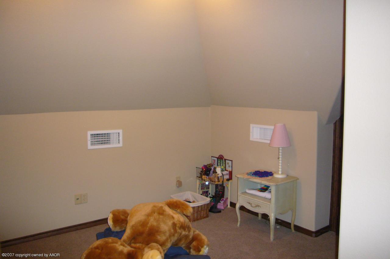 1401 Dowell Road Amarillo, TX 79124 - Photo 19 of 22 Hobby Room