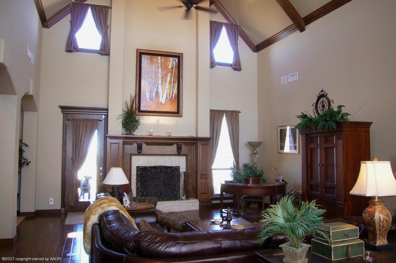 1401 Dowell Road Amarillo, TX 79124 - Photo 3 of 22 Living Area