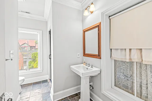 $4,500 | 331 North East Street, Indianapolis, IN 46202