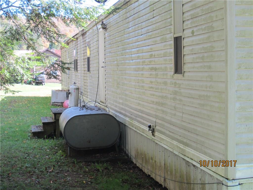 1661 Conn Road Confluence, PA 15424 - Photo 11 of 22
