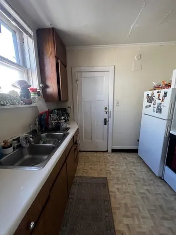 $949,900 | 3070 North Oakland Avenue, Milwaukee, WI 53211