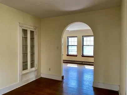 $949,900 | 3070 North Oakland Avenue, Milwaukee, WI 53211