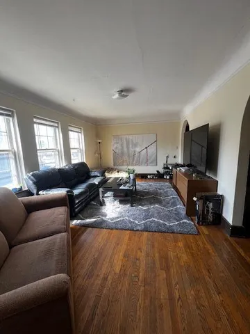 $949,900 | 3070 North Oakland Avenue, Milwaukee, WI 53211