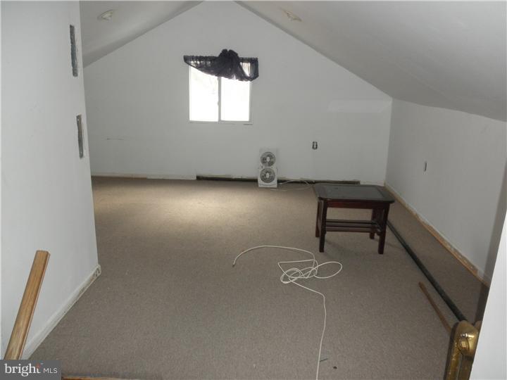 8804 Delphine Road Glenside, PA 19038 - Photo 24 of 25 Loft
