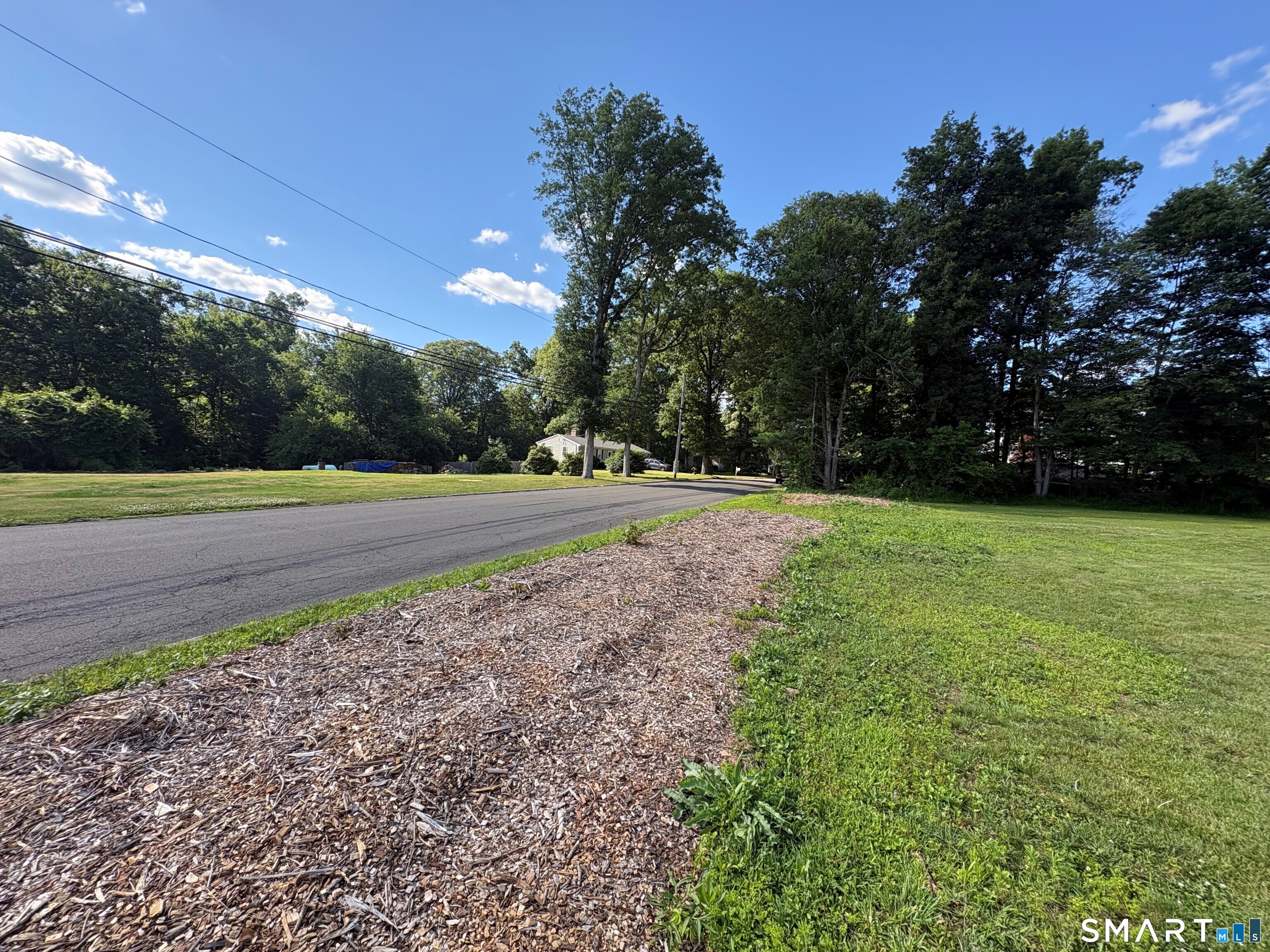 1052 New Rock Hill Road Wallingford, CT 06492 - Photo 16 of 39