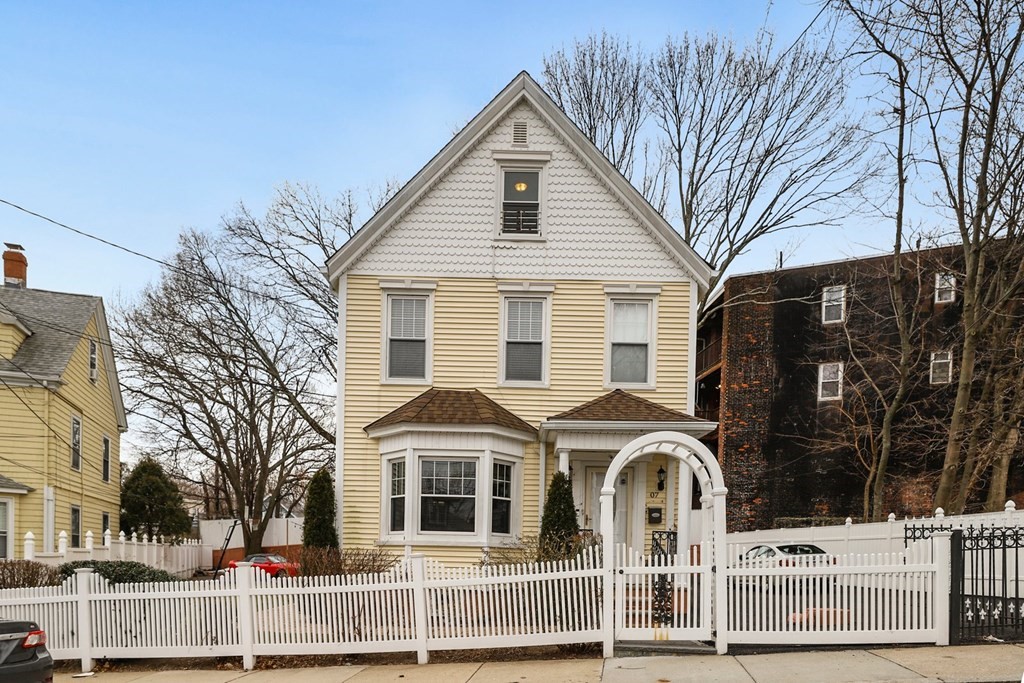7 Hadwin Way Boston, MA 02131 - Photo 1 of 32 Gallery Image 1