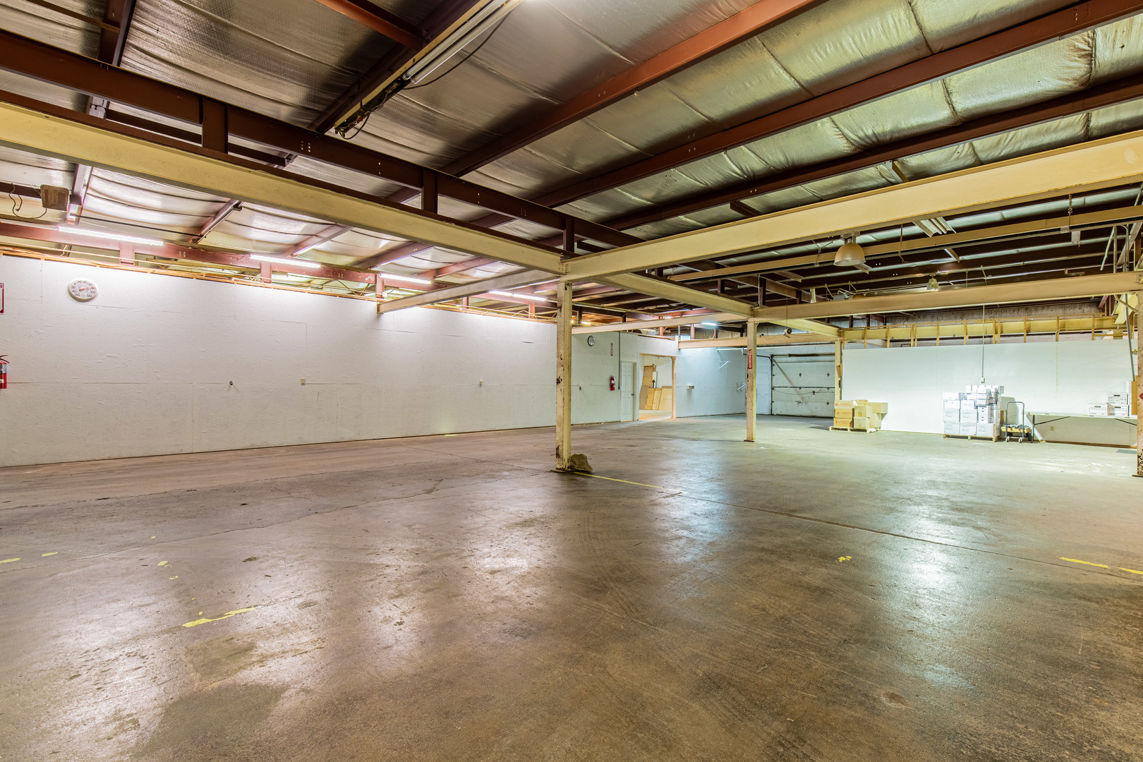 825 North Pleasant Street Princeton, IL 61356 - Photo 25 of 32 a view of empty room with wooden floor