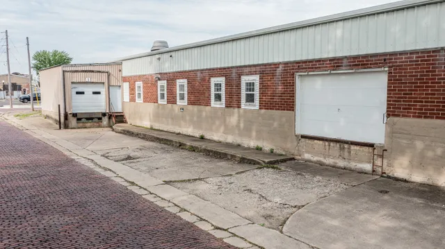 $389,900 | 825 North Pleasant Street, Princeton, IL 61356