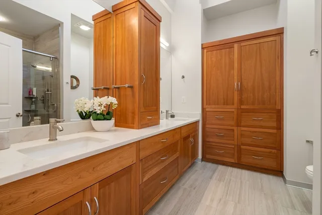 a bathroom with a sink and a mirror