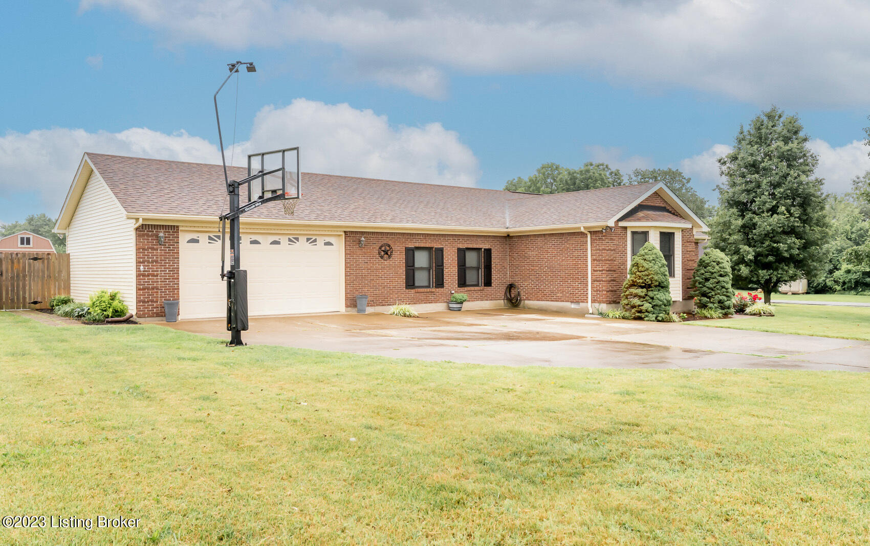 3190 Greenbriar Road Mount Washington, KY 40047 - Photo 2 of 61 gbr-101
