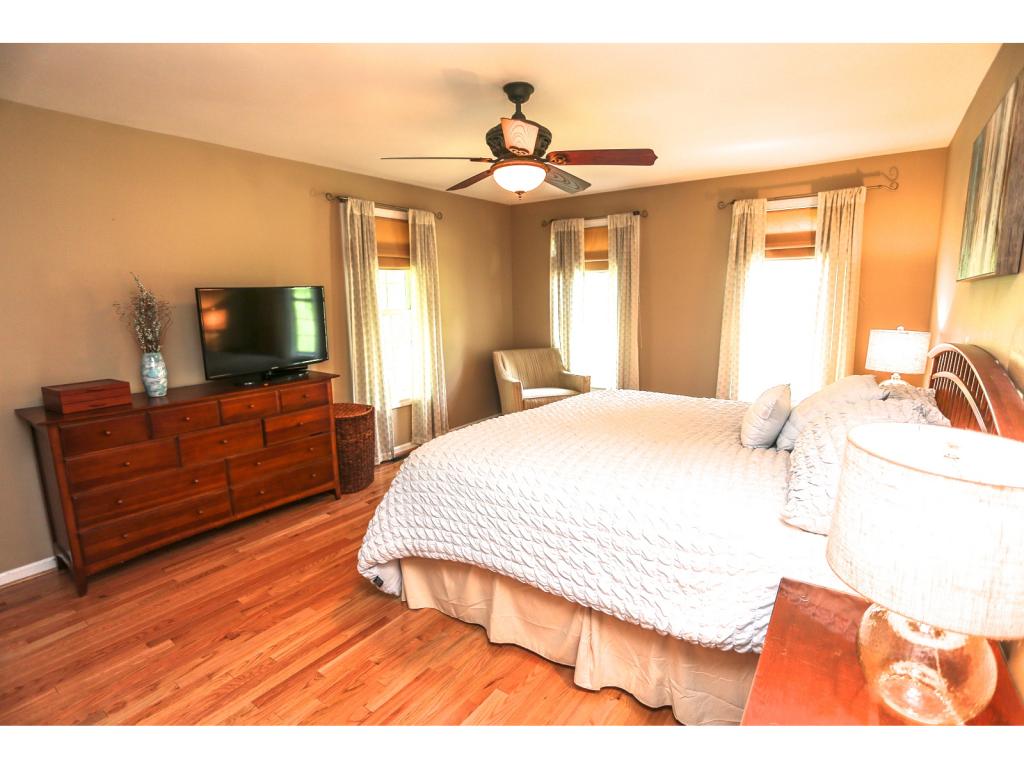 139 Goodhue Road Derry, NH 03038 - Photo 17 of 35