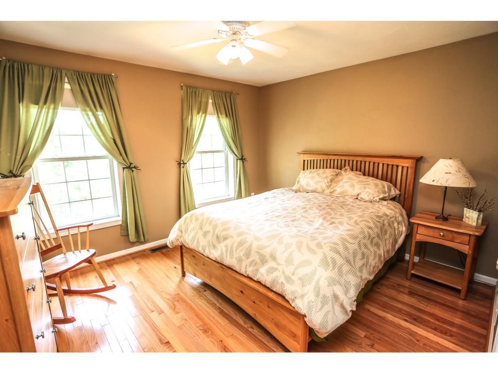 139 Goodhue Road Derry, NH 03038 - Photo 23 of 35