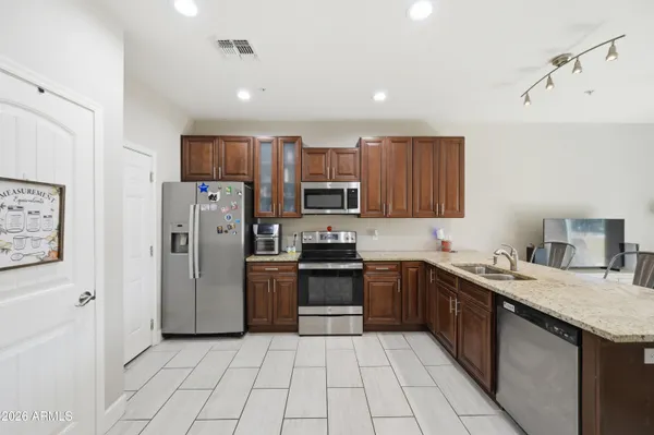 $390,000 | 1406 West Main Street, Unit 139, Mesa, AZ 85201