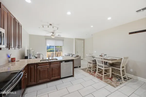 $390,000 | 1406 West Main Street, Unit 139, Mesa, AZ 85201