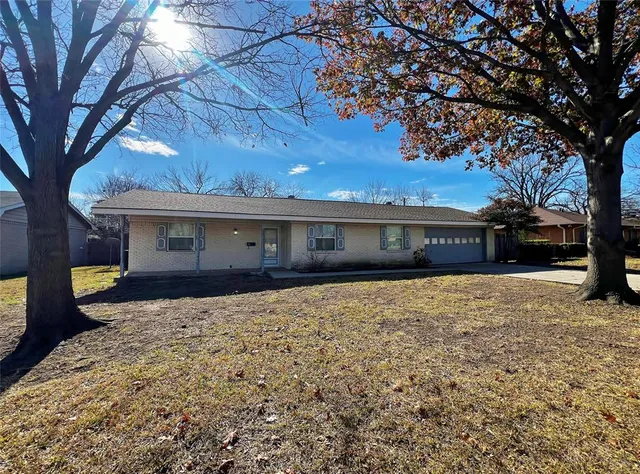 $1,995 | 725 Danish Drive, Grand Prairie, TX 75050