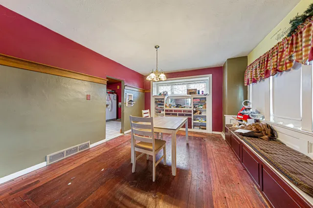 $255,000 | 1606 Greeley Avenue North, Glencoe, MN 55336