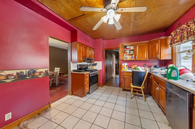 $255,000 | 1606 Greeley Avenue North, Glencoe, MN 55336