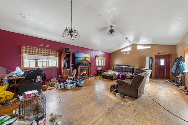 $255,000 | 1606 Greeley Avenue North, Glencoe, MN 55336