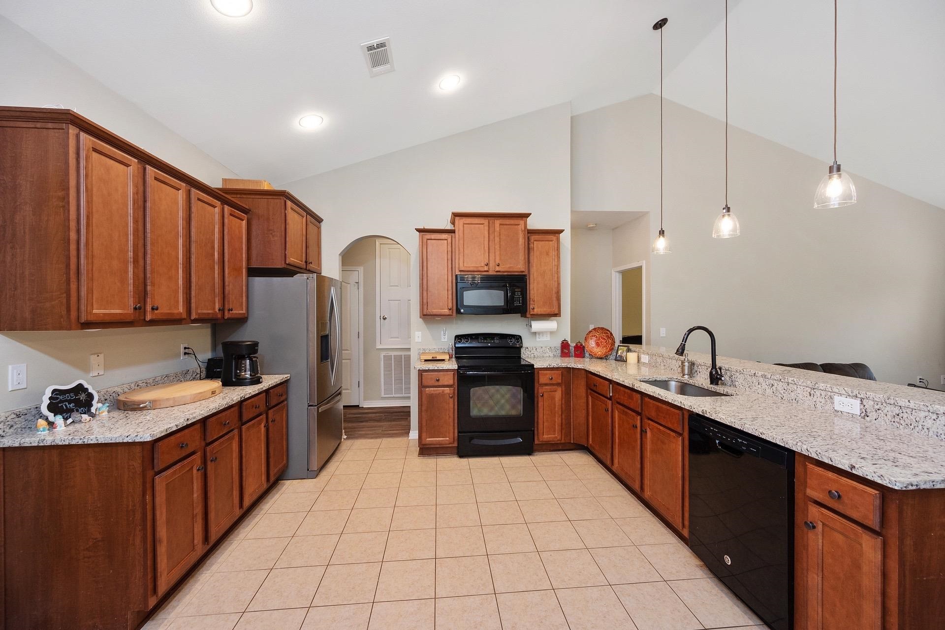 716 Edinburgh Avenue Foley, AL 36535 - Photo 10 of 25