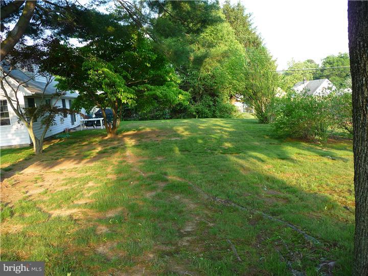 23 Uphill Road Levittown, PA 19056 - Photo 17 of 17 Gallery Image 17
