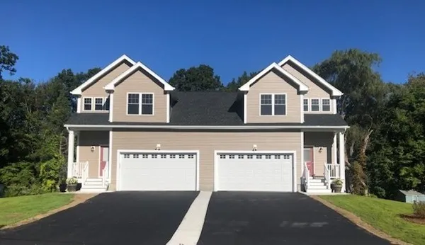 $3,600 | 281 Cottage Street, Unit 1, Franklin, MA 02038