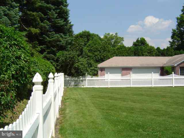 4302 Lakeview Road Harrisburg, PA 17112 - Photo 4 of 14 Gallery Image 4